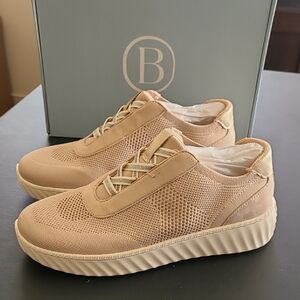Bzees Beige Wanderer Sneakers